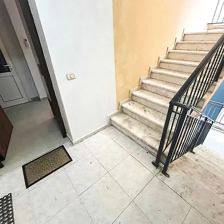 Cinco 1398 * Durrës