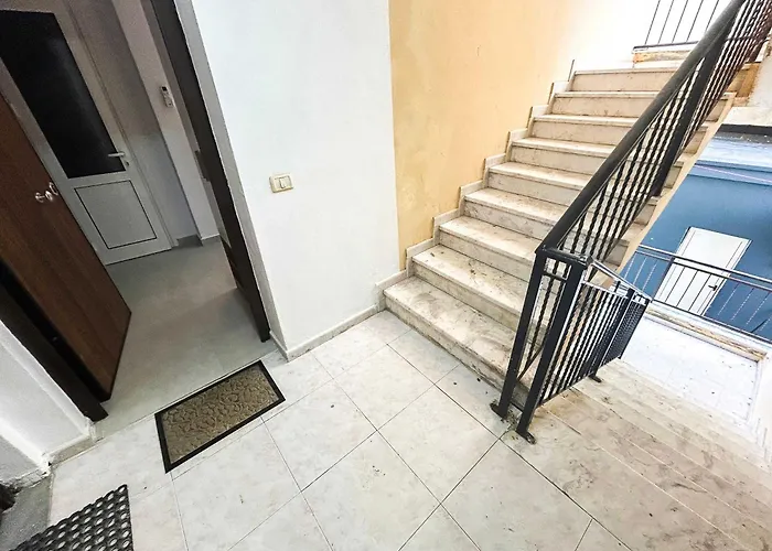 Cinco 1398 * Durrës