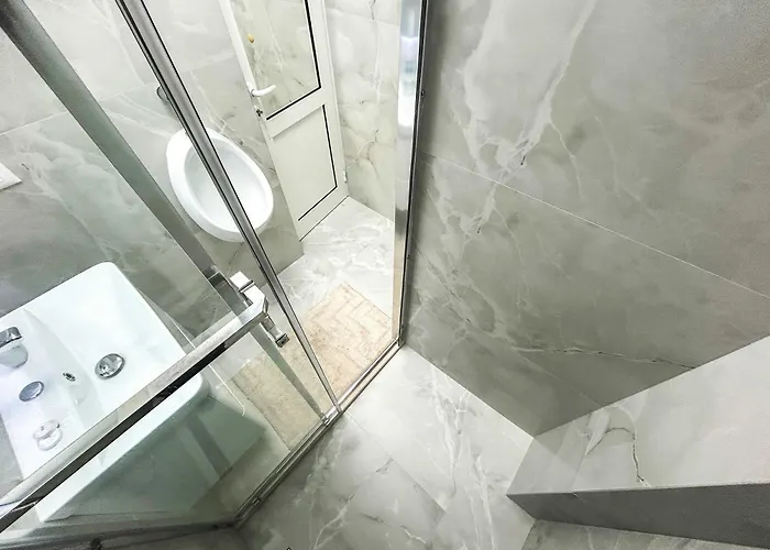 Cinco 1398 Apartmán